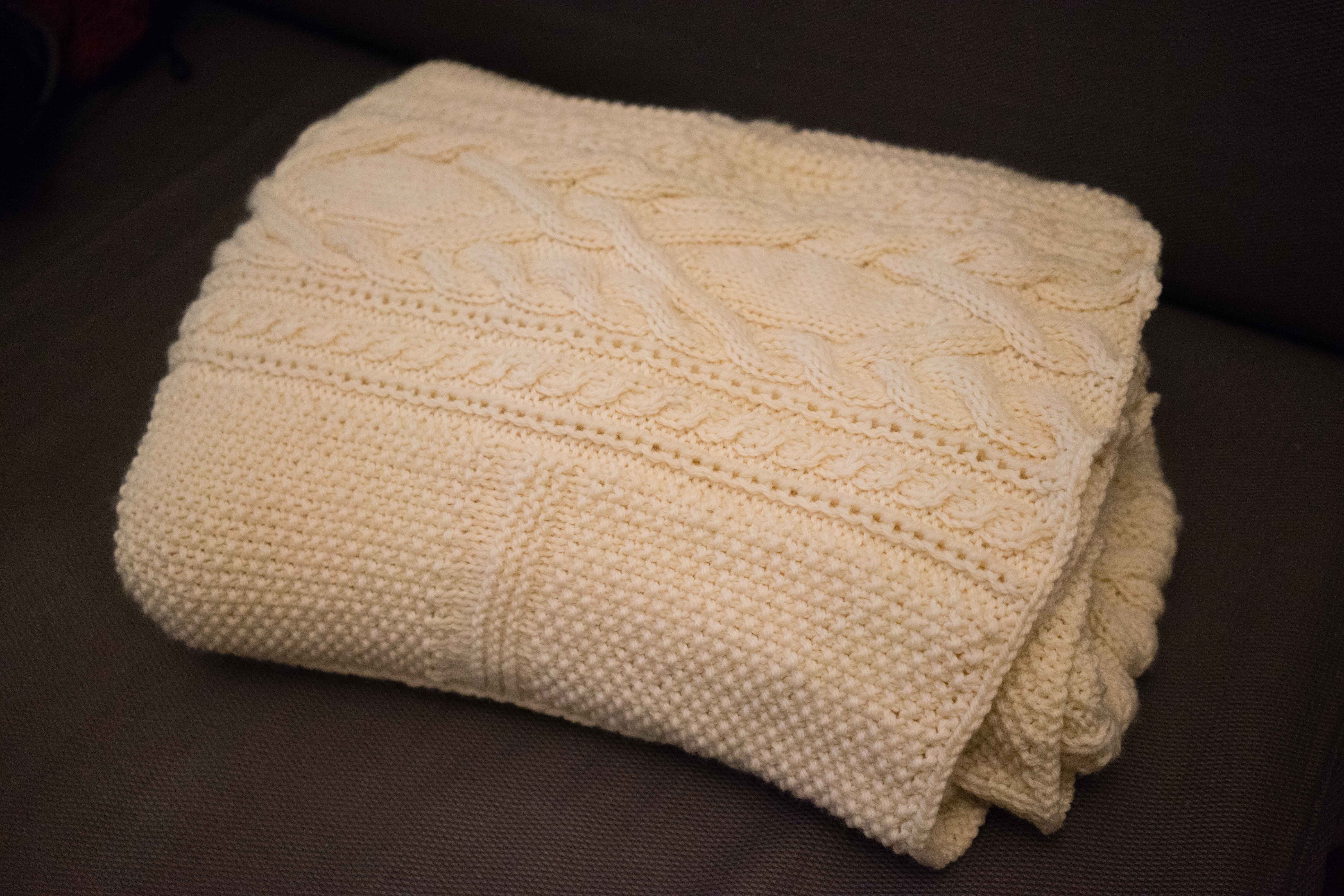 Bergere de France Cable Blanket